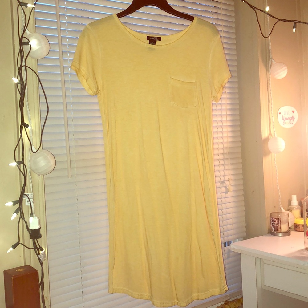 Light Yellow T-Shirt dress from Rue21